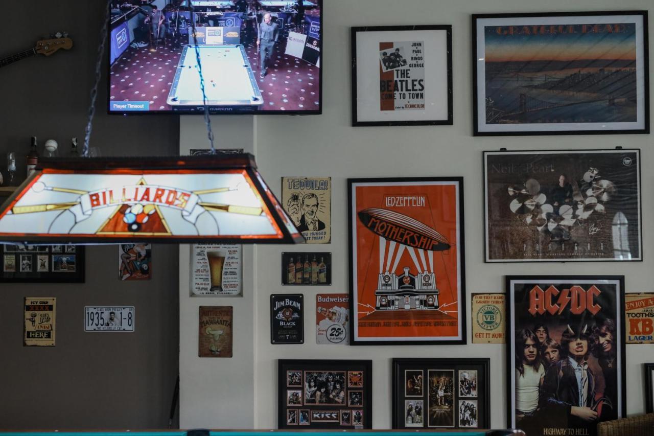 Kingsley'S Hotel And Gastro Pub Mabalacat Экстерьер фото